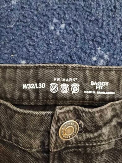 Baggy Black Jeans