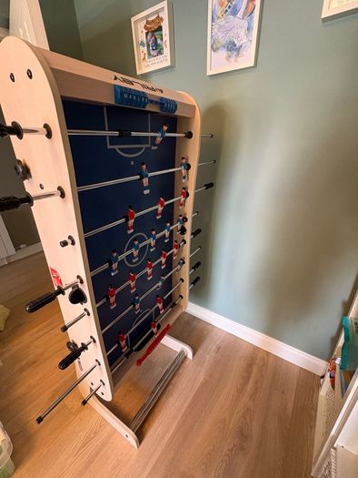 Riley football table