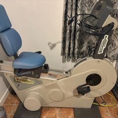 Technogym  Recumbent Bike Commercial gym quality