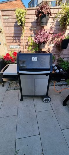 weber spirit e320 3 burner gas barbecue