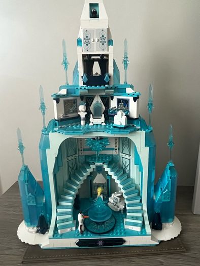LEGO Disney Frozen Ice Castle Set 43197