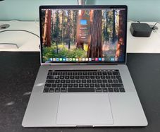 MacBook Pro 15 512GB (2018, Space Grey)