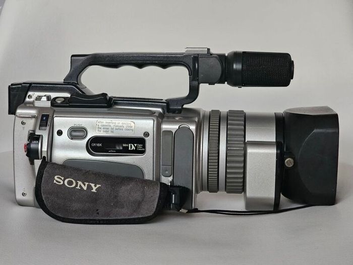 Sony Dcr-vx2000e Pal
