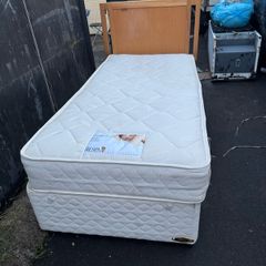 single bed for sale