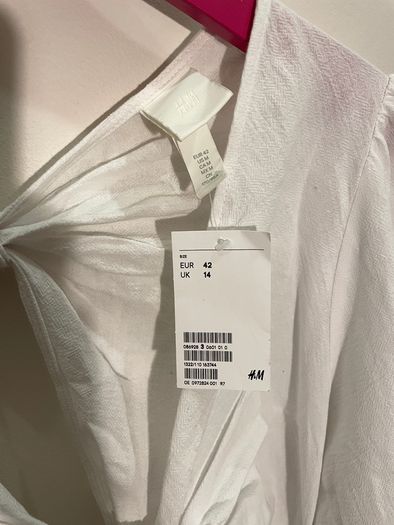 H&M Fabulous Knot Detail Cut Out Dress Size 14!