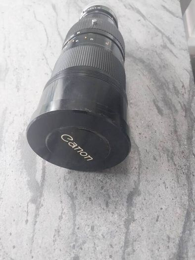 Canon FD 85-300mm f/4.5 S.S.C. vintage telephoto zoom lens. [1, 2]