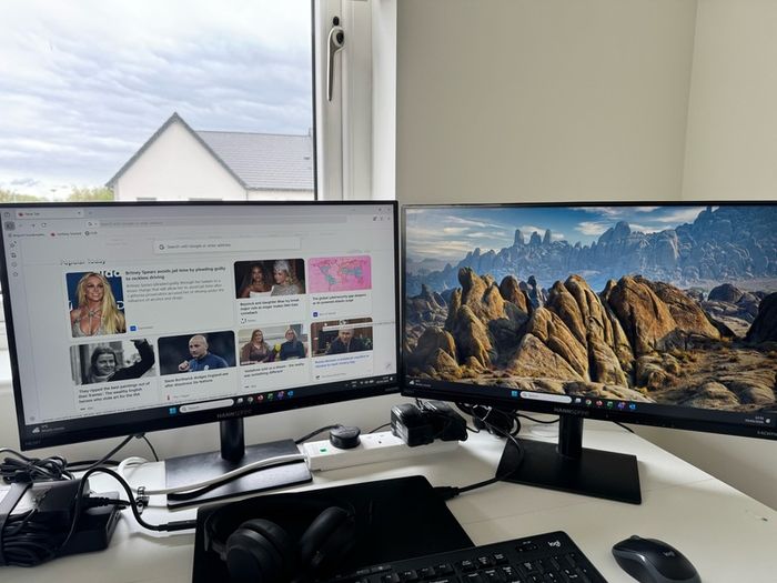 Total  2  Hannspree Monitors  24 inch Full HD Perfect WFH Setup