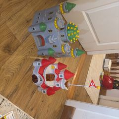 Bowser & supermario castles