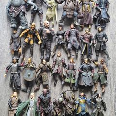 Lord of the rings figures