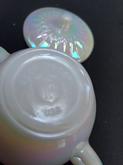 Vintage Moonglow Iridescent Lidded Sugar Bowl