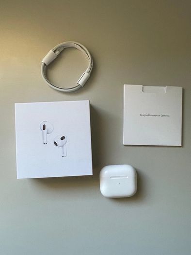 Airpods (3rd gen)