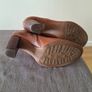 Women's  Clarks boots Image 3