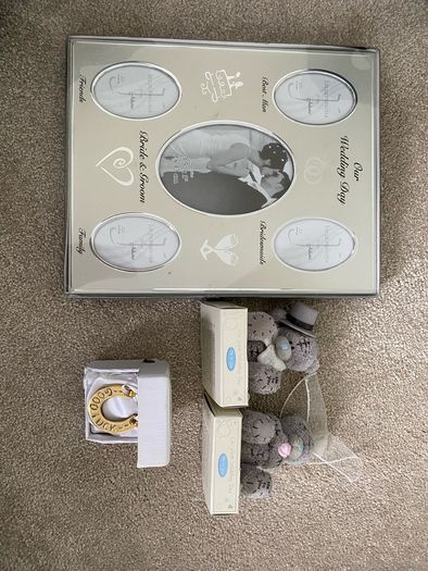 Wedding Frame, Teddies and good luck horse shoe