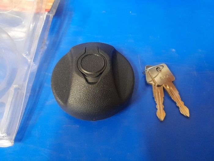 Waso locking fuel cap