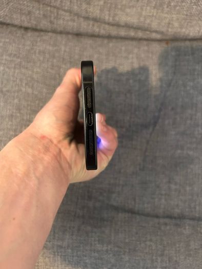 iPhone 16 pro max black titanium unlocked 256gb, 100% battery