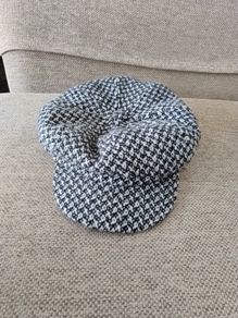 Shandon wool cap hat one size fits all in very good condition with elastic on back FREE STANDARD POSTAGE INCLUDED