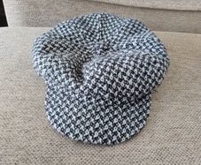 Shandon wool cap hat one size fits all in very good condition with elastic on back FREE STANDARD POSTAGE INCLUDED