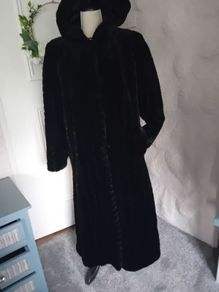 ladies faux fur coat