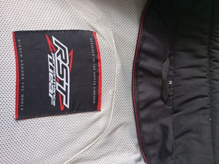 Motorcycle jacket