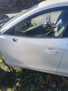 Mazda 3 bm front passenger door