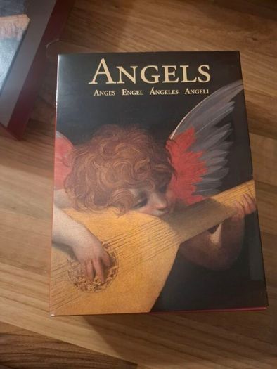 Angels postacards art gallery edition