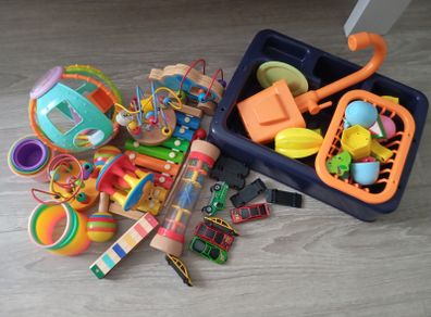 Mix of toys