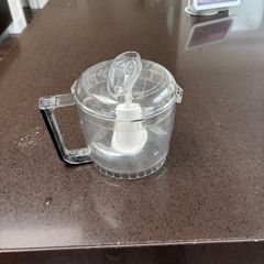 Bowl and blade for small Cuisinart grinder/chopper. No motor just bowl