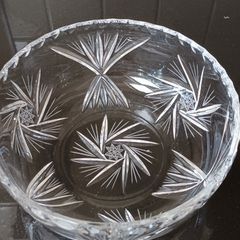 Pinwheel & Star Clear Lead Crystal Bowl.