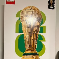 LEGO FIFA World Cup Official Trophy 43020