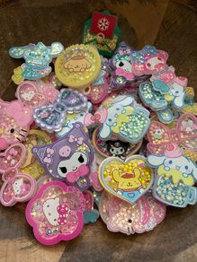 Sanrio Sparkly Shakers