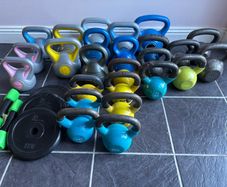 25 Kettlebells