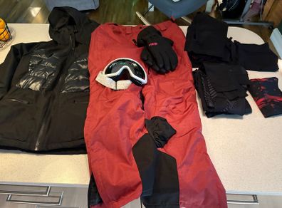Ski outfit for teenage girl