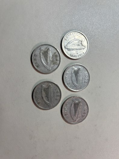 5 Irish 6 pence 6d