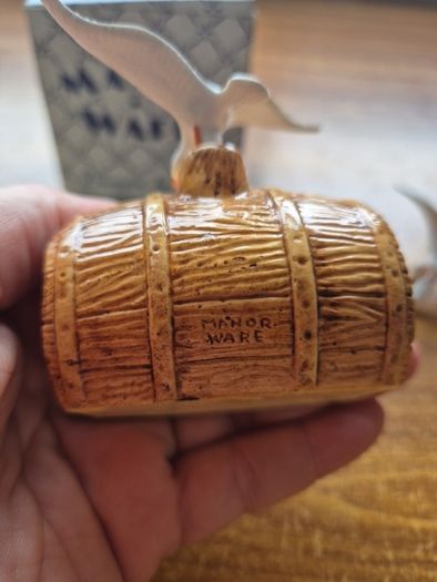Vintage pottery Hastings Good Luck