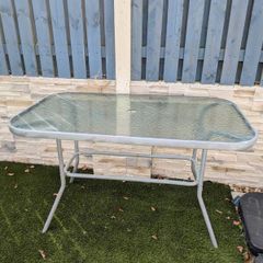 Garden table glass top
