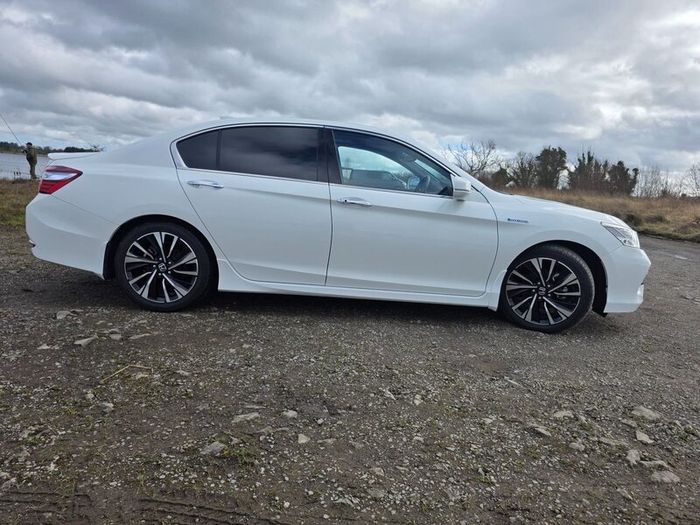 2016/17 Honda Accord Hybrid EX Full OPPT