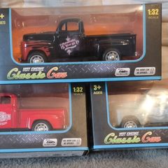 selection of collectable boxed vans 1/32