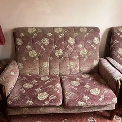 2 Armchairs, and sofa 2 seater