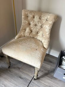Bedroom chair