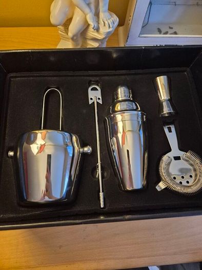 Brown Thomas 6 Piece Cocktail Shaker Set, New