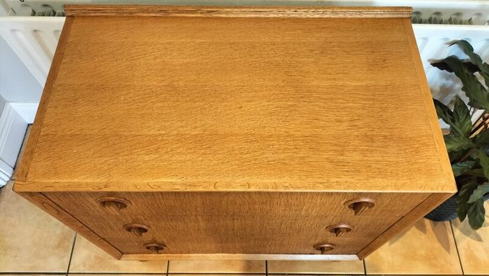 Mid Century Vintage Chest of Drawers