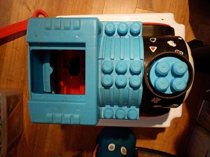 Big thomas trains pushable storage x 2