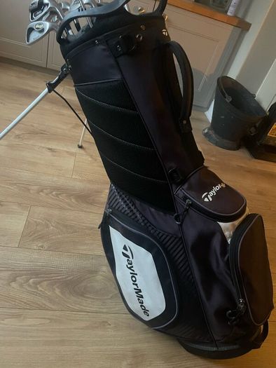 Set of golf clubs