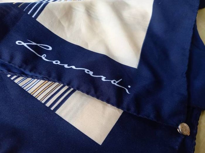 Leonardi Scarves Geometric / Floral