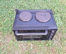 Tower electric mini oven with hotplates.