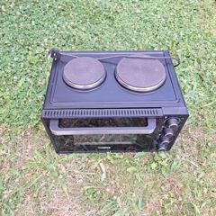 Tower electric mini oven with hotplates.
