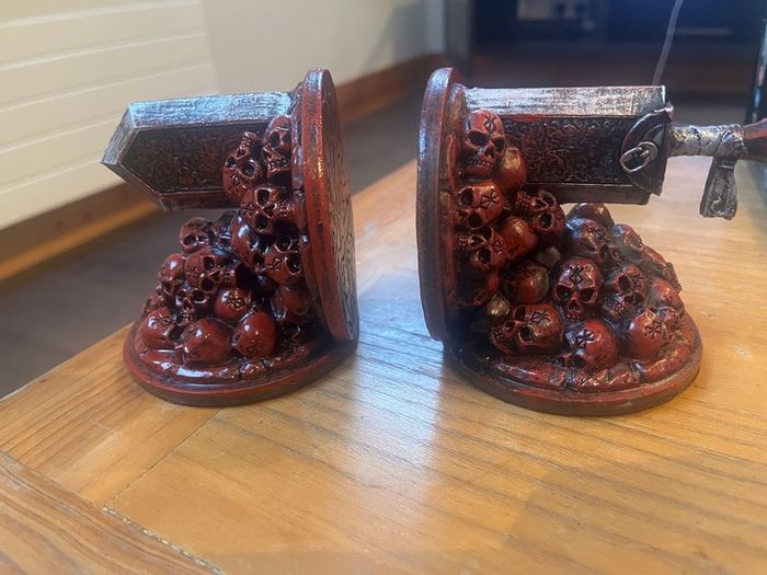 Berserk book ends
