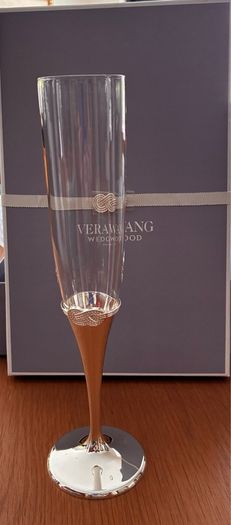 Vera Wang Champagne Flutes