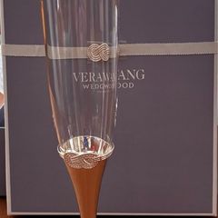 Vera Wang Champagne Flutes