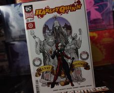 Harley Quinn ! Issue #33 ! Frank Cho Merry Christmas Variant Cover ! 2018 ! by DC Comics !